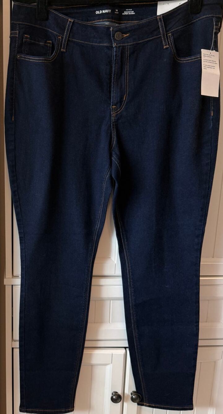 Old Navy Mid-Rise Rockstar Super-Skinny Jeans 14SHORT NWT